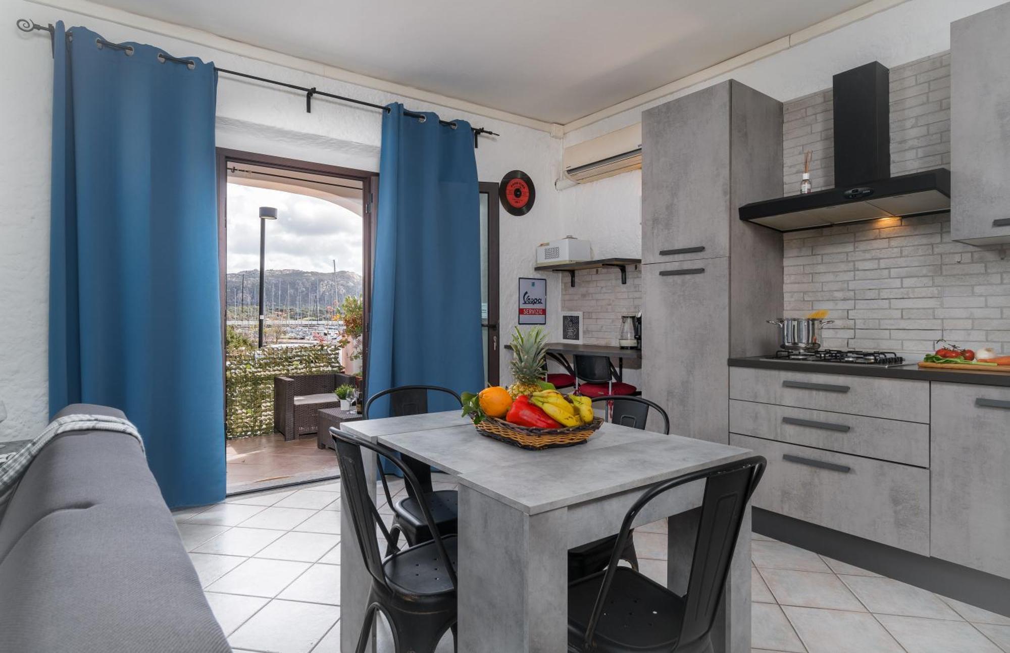 Sardinia Family Villas - Cannigione Beach Apartments Eksteriør billede